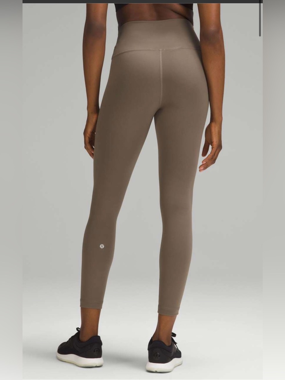 Lululemon Wunder Train High-Rise Tight 25"
Nomad Size 4 NWOT